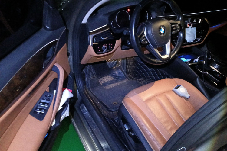 宝马5系 2018款 528Li 上市特别版中控内饰7003