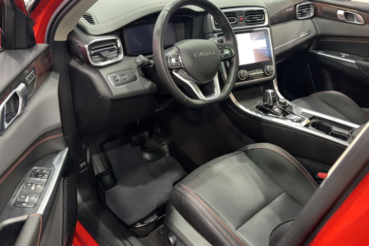 领克01 2017款 2.0T 四驱劲Pro版中控内饰7003