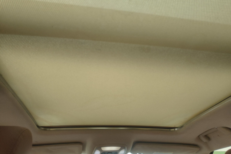 众泰T700 2017款 1.8T 双离合尊贵型中控内饰22