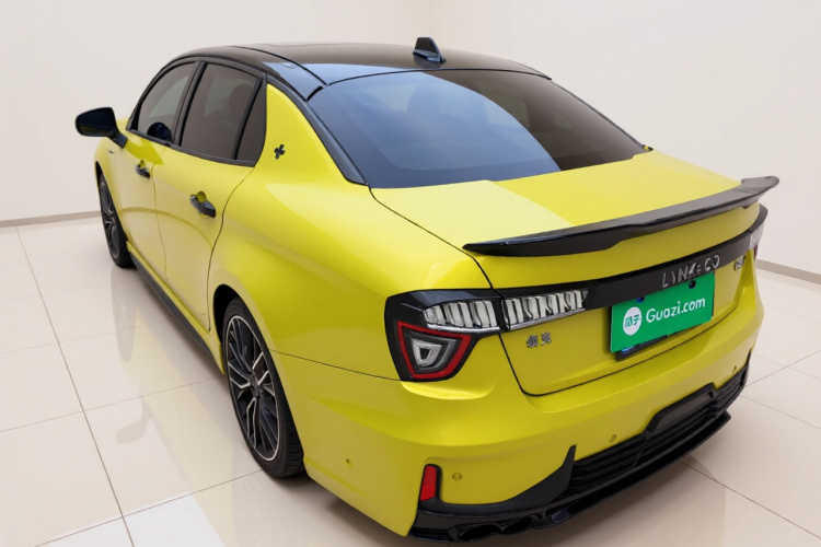 领克03 2020款 03+ 2.0TD 自动驭风版车身外观5