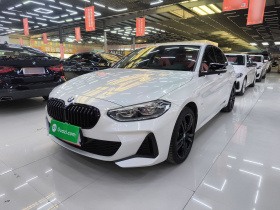 宝马1系 2023款 125i M运动曜夜版