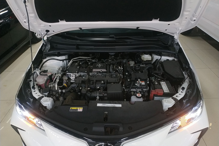 丰田 卡罗拉 2024款 1.8L 智能电混双擎 精英版机舱底盘24