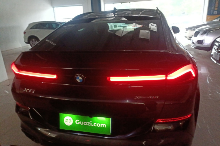 宝马X6 2022款 改款 xDrive30i M运动套装车身外观6