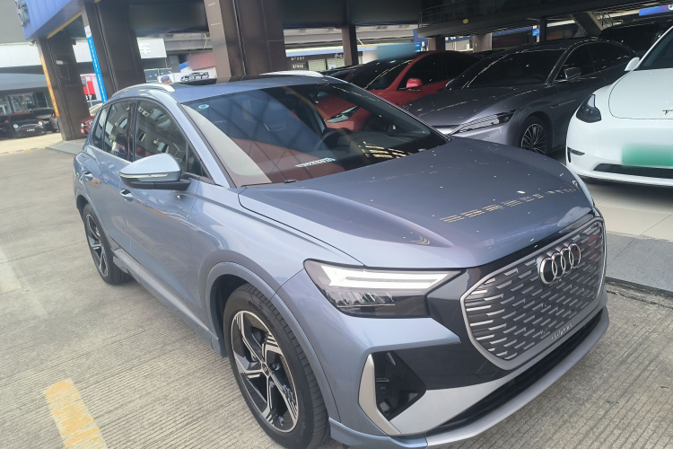奥迪Q4 e-tron 2024款 40 e-tron 创境版车身外观3