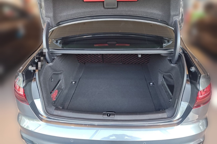 奥迪A4L 2022款 40 TFSI 豪华动感型中控内饰23