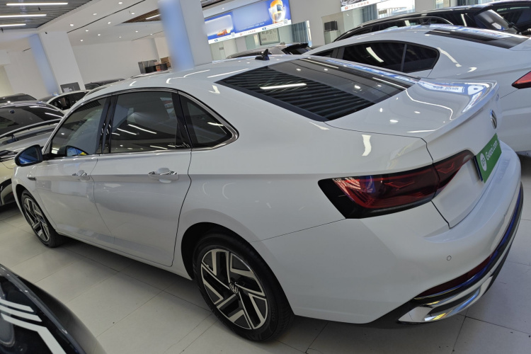 大众 速腾 2023款 300TSI DSG超越版车身外观6003