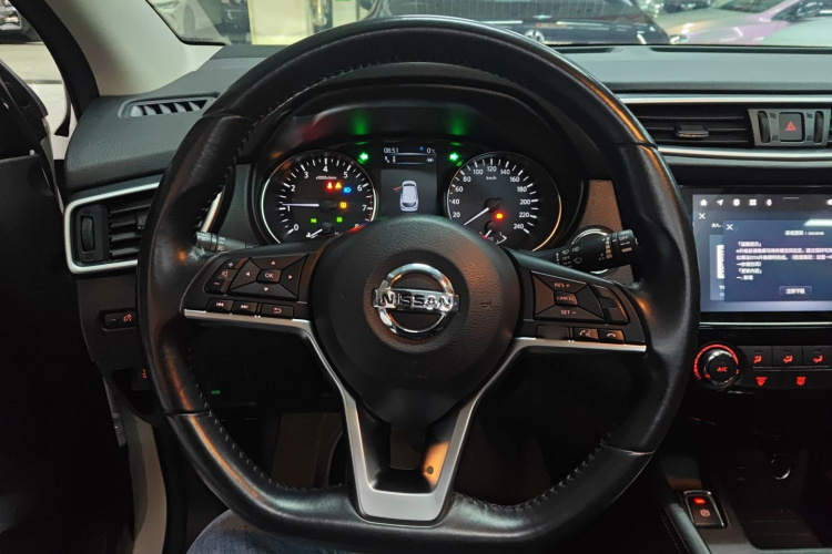 日产 逍客 2021款 2.0L CVT豪华版中控内饰13
