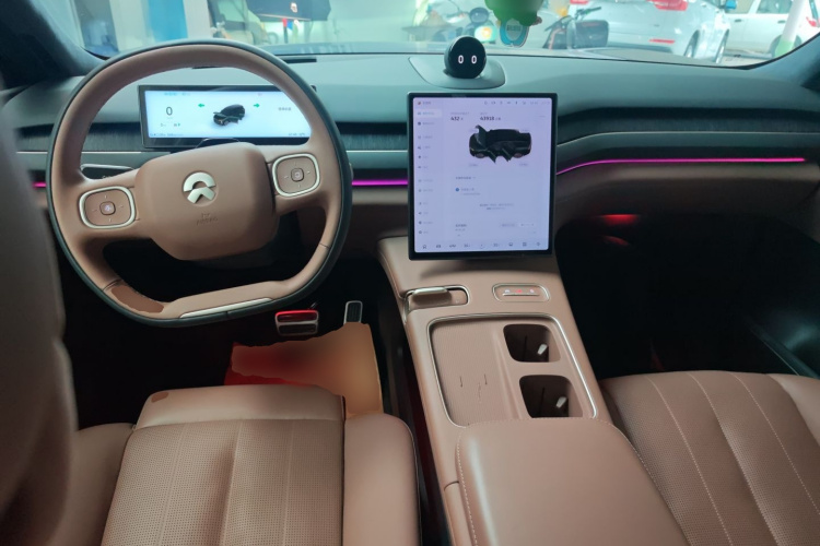 蔚来ES8 2023款 100kWh 签名版中控内饰12