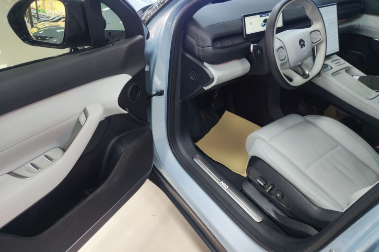 蔚来ES6 2023款 75kWh中控内饰20