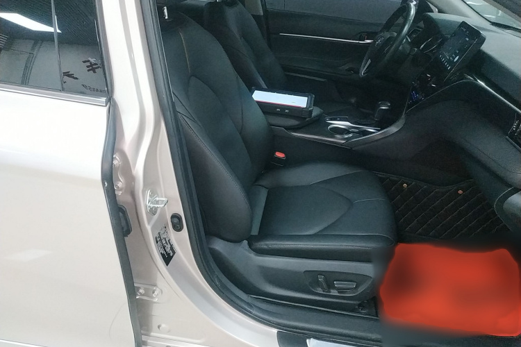 丰田 凯美瑞 2021款 2.0G 豪华版局部细节41