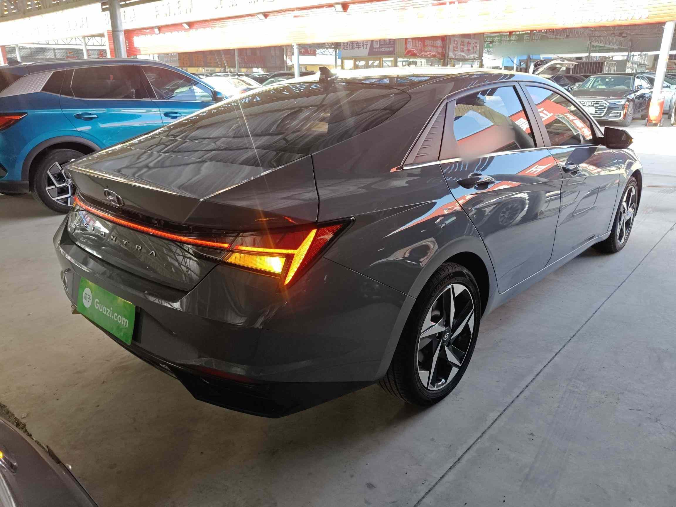 现代 伊兰特 2022款 1.5L CVT LUX尊贵版(5)