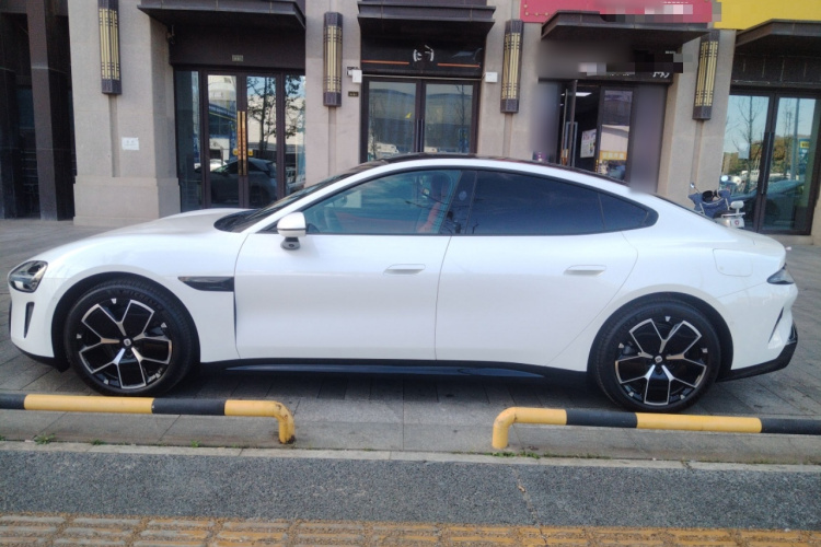 小米汽车 小米SU7 2024款 后驱长续航智驾版车身外观4