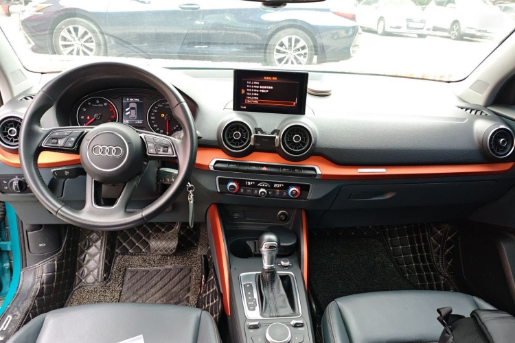 奥迪Q2L 2018款 35 TFSI 时尚致雅型 国VI中控内饰7002