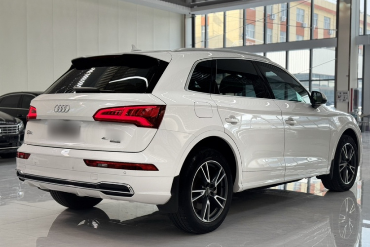 奥迪Q5L 2020款 改款 40 TFSI 荣享时尚型车身外观6005