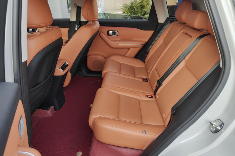 零跑汽车 零跑C10 2024款 210智享版中控内饰7004