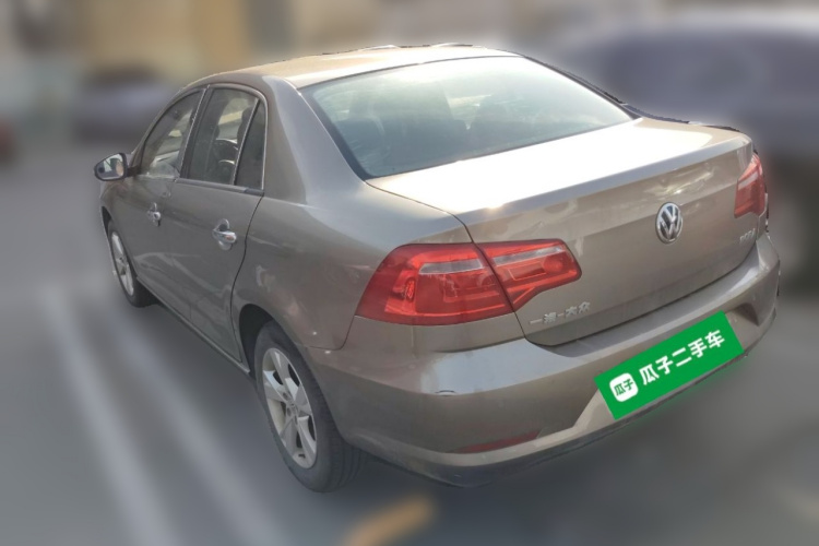 大众 宝来 2015款 质惠版 1.6L 手动时尚型车身外观5