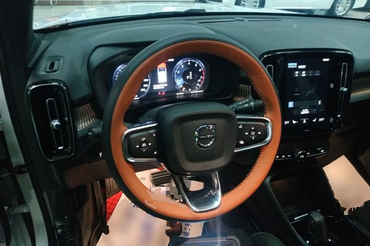 沃尔沃XC40 2021款 T4 四驱智远运动版中控内饰13