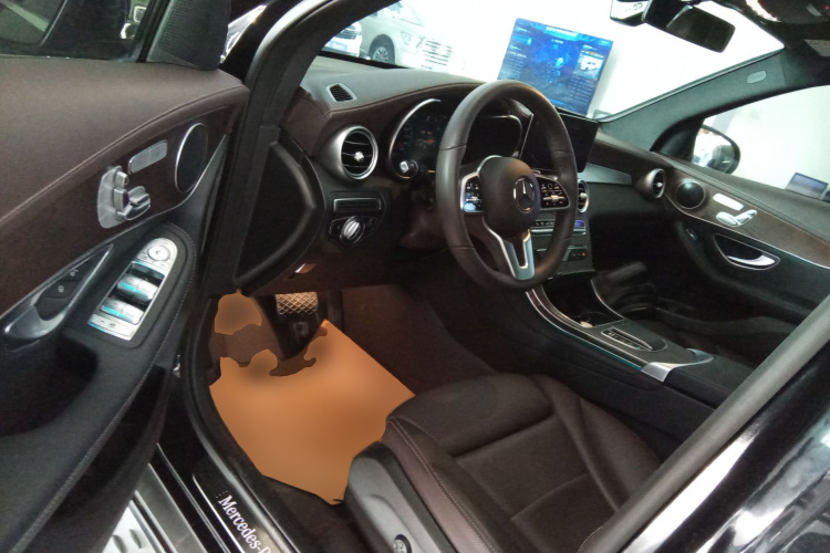 奔驰GLC 2022款 改款二 GLC 260 L 4MATIC 豪华型中控内饰20