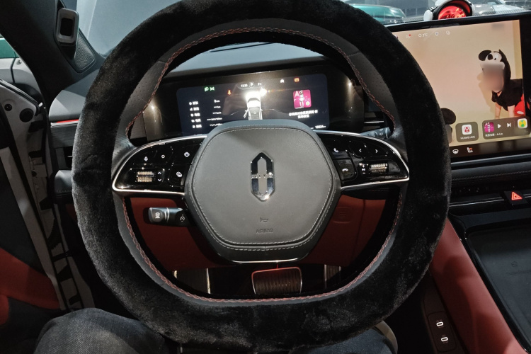 鸿蒙智行 问界M5 2024款 增程 Max RS 四驱高阶智驾版中控内饰13