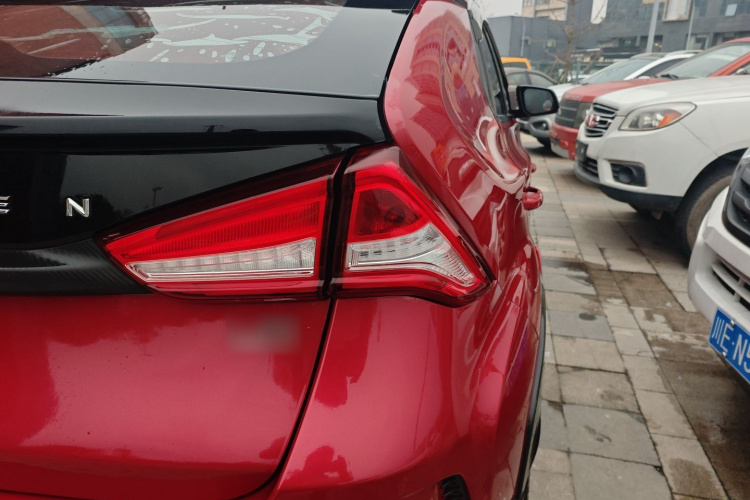 纳智捷 U5 SUV 2017款 1.6L 手动骑士版车身外观9