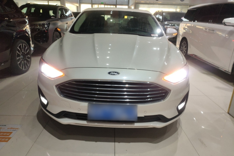 福特 蒙迪欧 2018款 EcoBoost 200 智控豪华型 国VI车身外观2