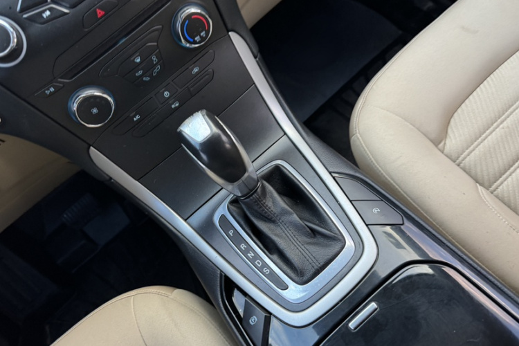 福特 锐界 2015款 2.0T GTDi 两驱精锐型局部细节18