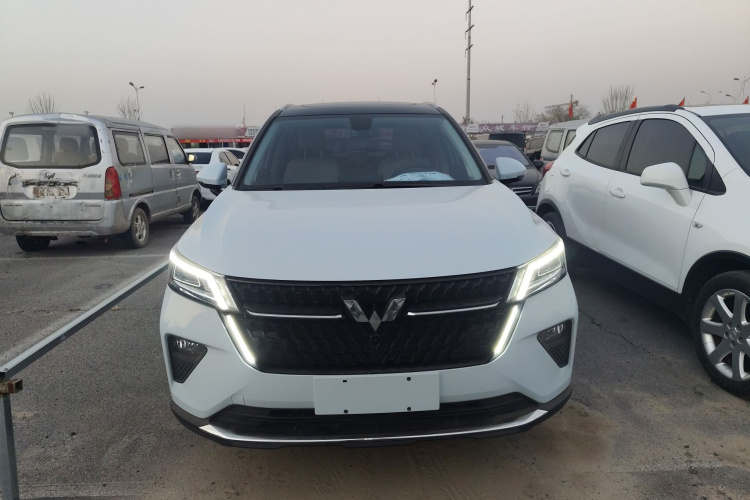 五菱汽车 五菱星辰 2022款 2.0L DHT电速款车身外观2