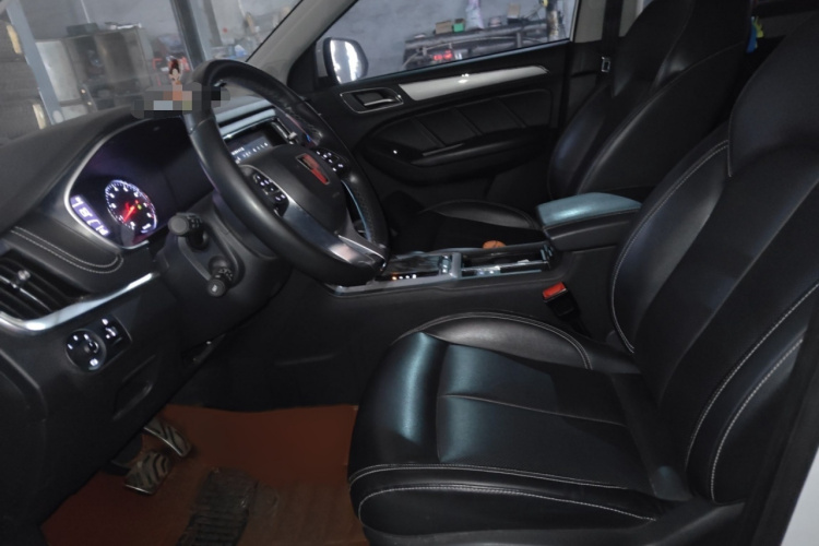 荣威RX5 2018款 20T 两驱自动互联网智臻版局部细节19