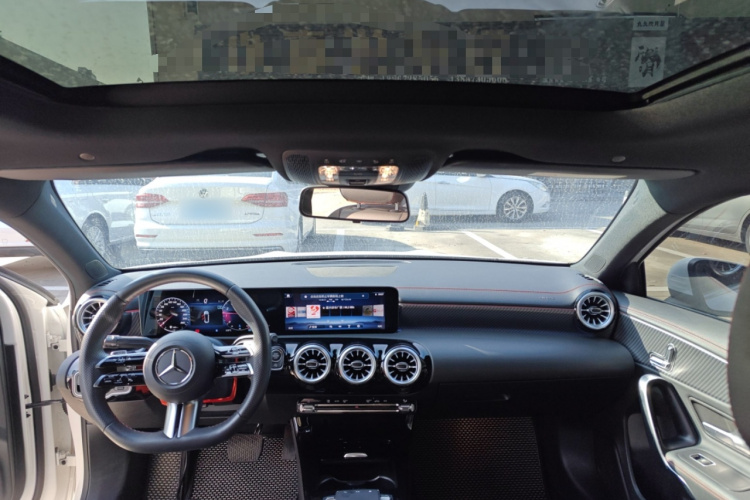 奔驰A级 2023款 A 200 L 时尚型中控内饰22