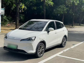 哪吒汽车 哪吒V 2022款 Pro 长续航智享版