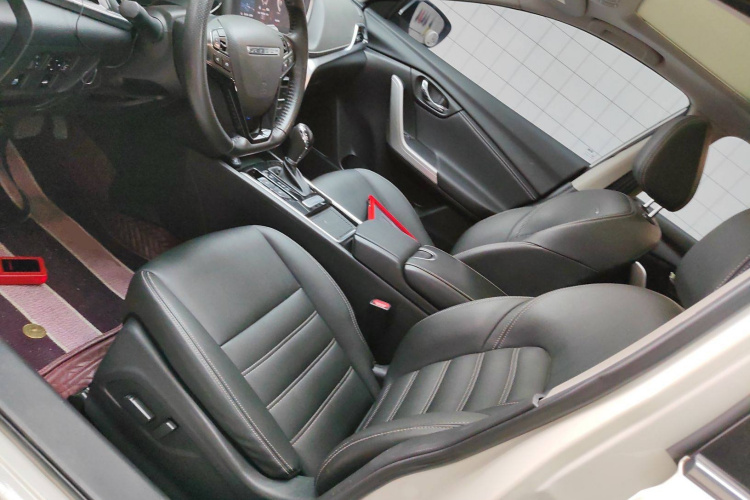 启辰T90 2020款 2.0L CVT智联畅行版局部细节19