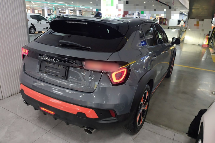 领克02 2018款 1.5T DCT两驱耀Pro版 国V车身外观7