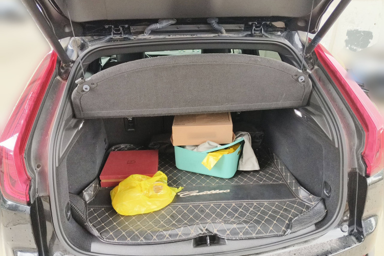 凯迪拉克XT4 2018款 28T 两驱领先型局部细节23