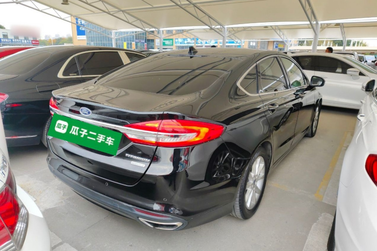 福特 蒙迪欧 2017款 EcoBoost 180 时尚型车身外观7