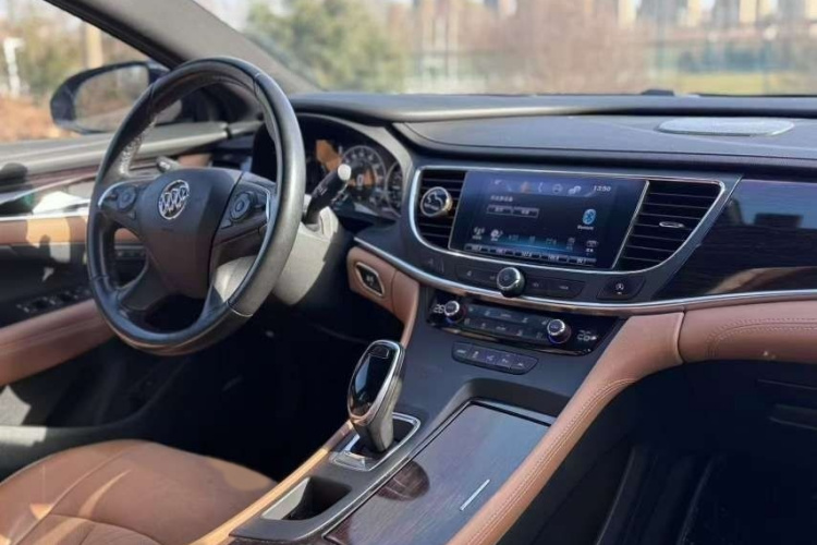 别克 君越 2016款 28T 豪华型中控内饰7004