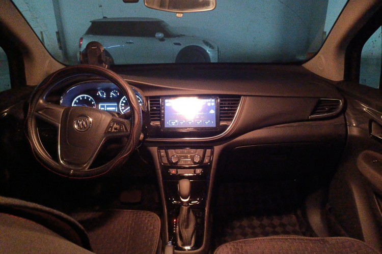 别克 昂科拉 2017款 18T 自动两驱都市领先型中控内饰7002