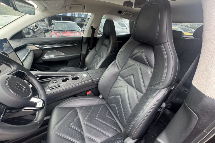 极氪001 2023款 WE版 86kWh中控内饰7005