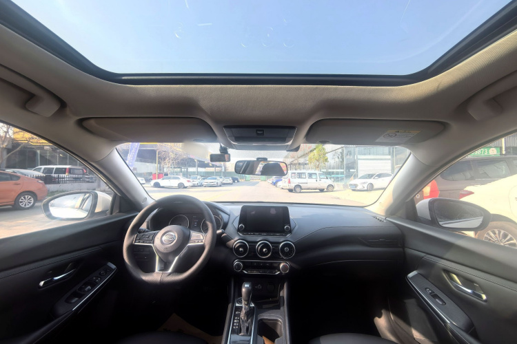 日产 轩逸 2020款 1.6L XL CVT悦享版中控内饰7004