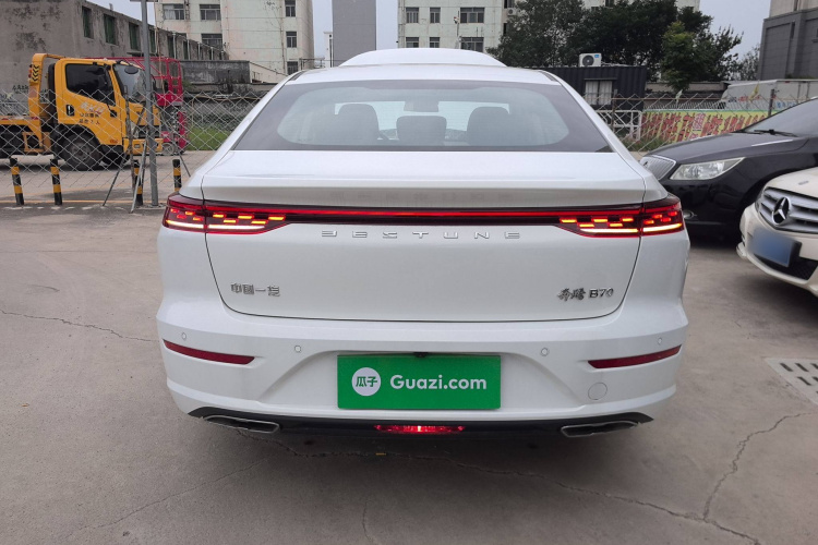 奔腾B70 2024款 龙腾版 1.5T 领跃型车身外观6