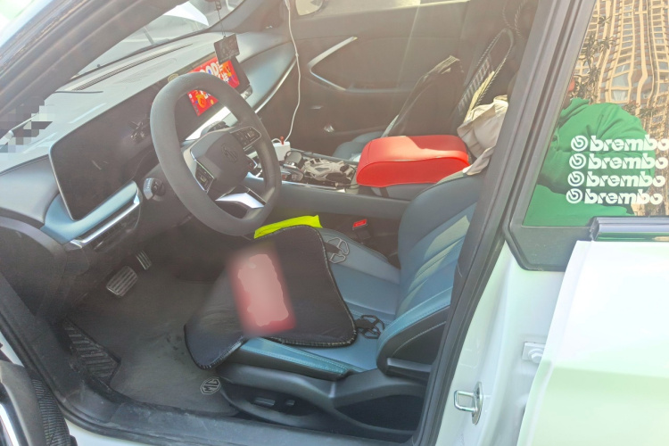 名爵 MG7 2023款 2.0T 自动猎美奢享版中控内饰19