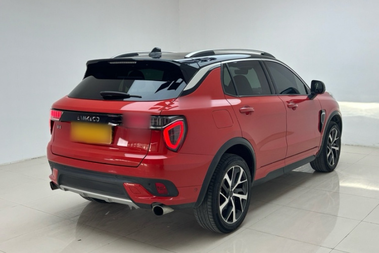 领克01 2017款 2.0T 四驱劲Pro版车身外观6005