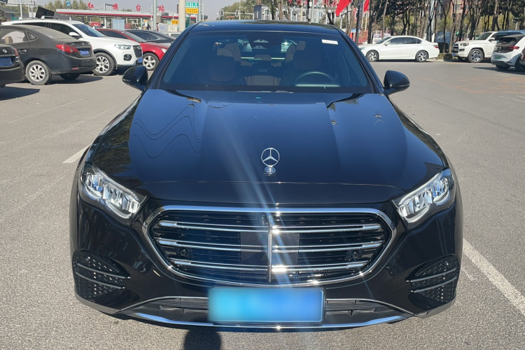 奔驰E级 2024款 改款 E 260 L车身外观6001