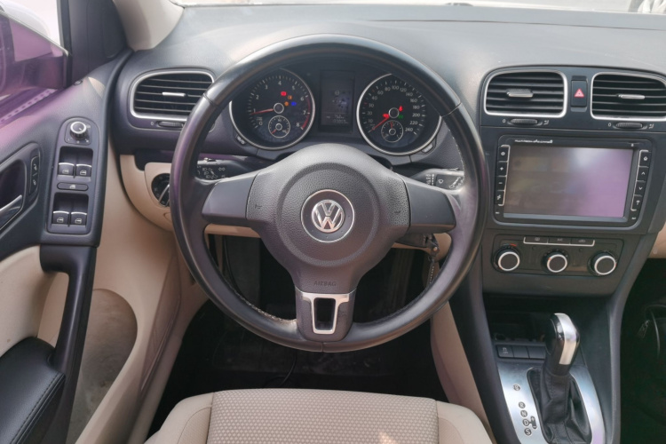 大众 高尔夫 2012款 1.6 自动舒适型中控内饰13