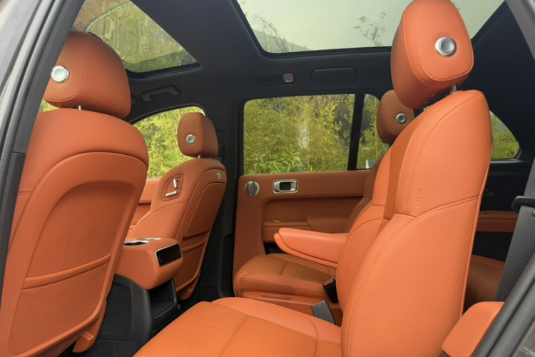 理想汽车 理想L8 2024款 Pro中控内饰7005