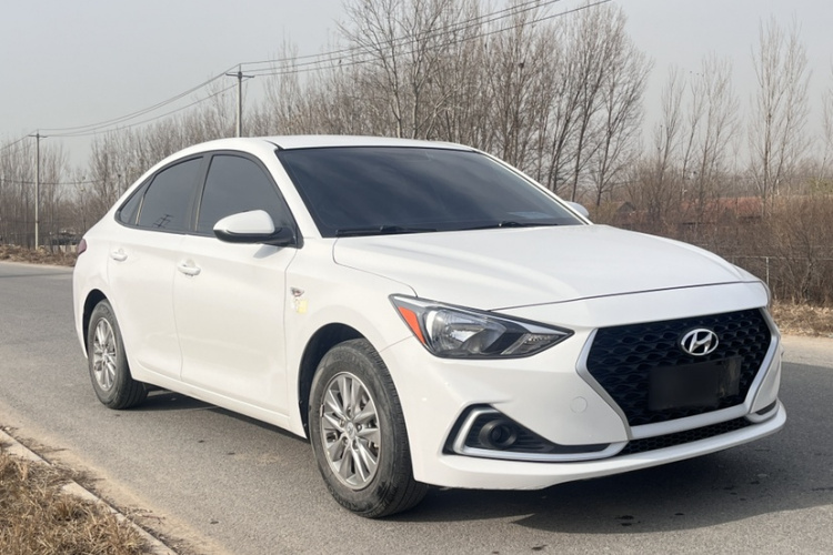 现代 悦动 2018款 1.6L 自动悦目版GL 国VI车身外观6002