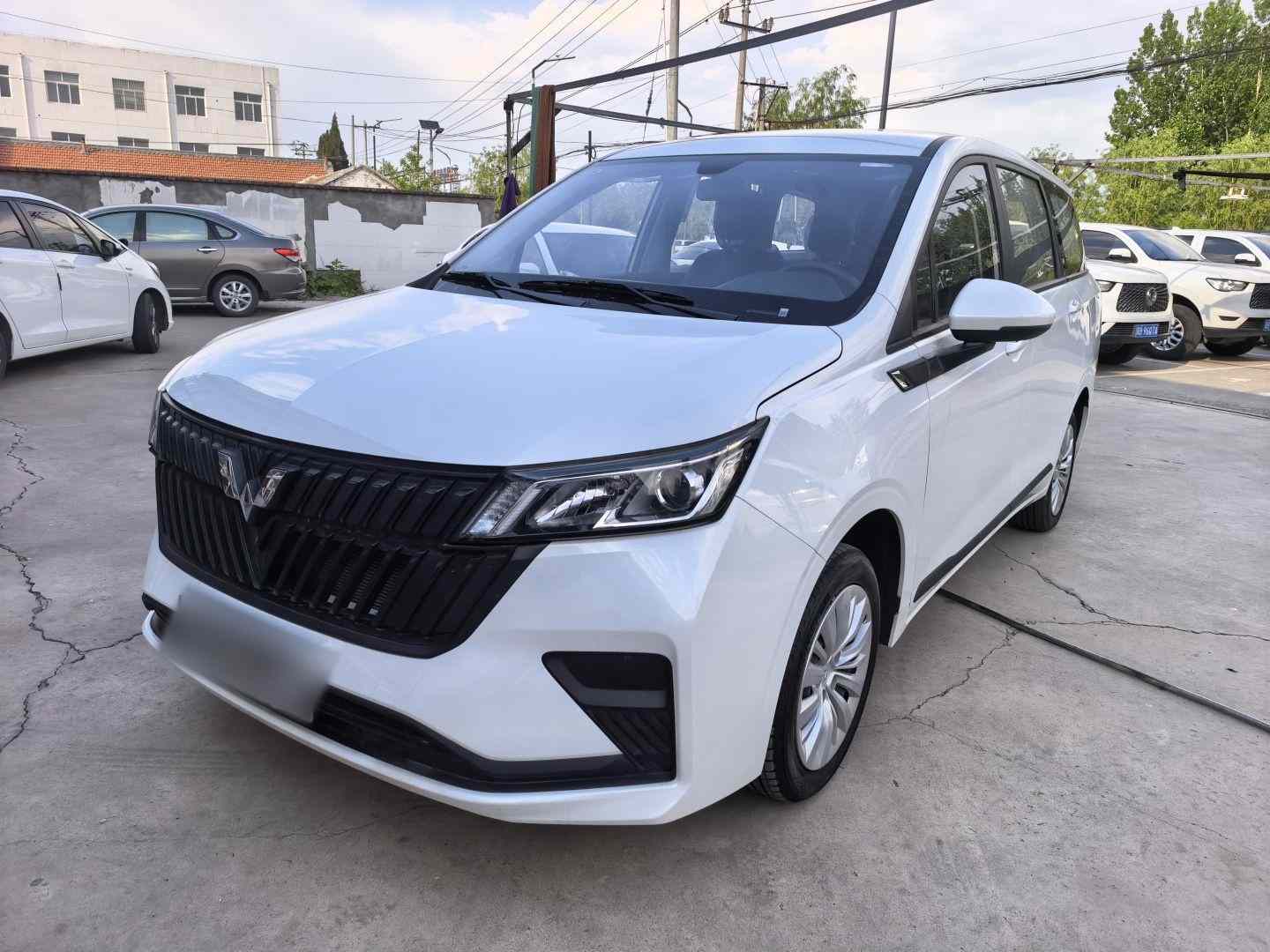 五菱汽车 五菱佳辰 2022款 1.5L 手动乐享精英型(1)