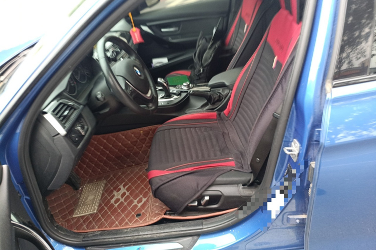 宝马3系 2017款 320Li M运动型中控内饰19