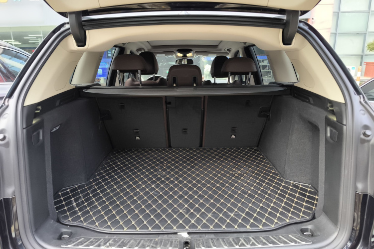 宝马X3 2018款 xDrive30i 领先型 M运动套装 国VI机舱底盘23