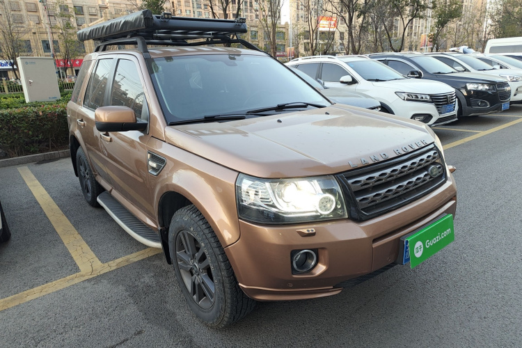 路虎 神行者2 2015款 2.0T Si4 XS典藏版车身外观3