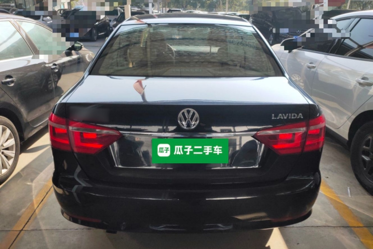 大众 朗逸 2013款 改款经典 1.6L 自动舒适版车身外观6004